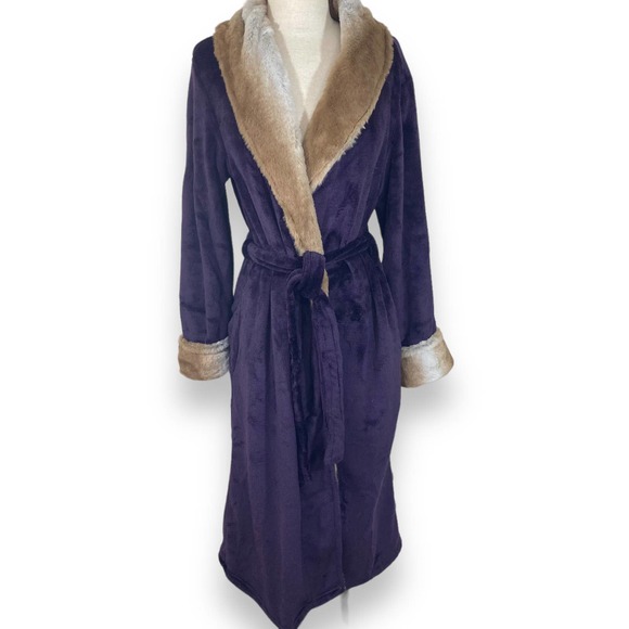SOFT Faux fur mink purple robe, New womens soft plush mid length robe size small - Picture 3 of 11